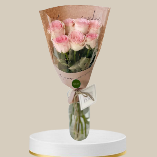 Aesthetic Bloom Rose Bouquet in Kraft Paper